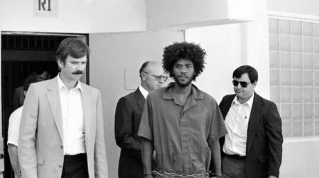 Ordenan revisar el caso de un recluso condenado a muerte en EE.UU., que afirma haber sido incriminado por la Policía