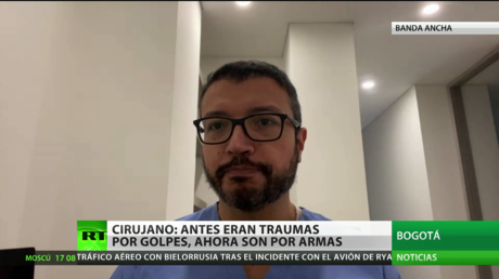 Sanitarios atienden de forma gratuita a heridos durante las protestas antigubernamentales de Colombia