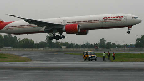 Un avión de pasajeros indio aterriza de emergencia tras detectar la presencia de un murciélago a bordo (VIDEO)