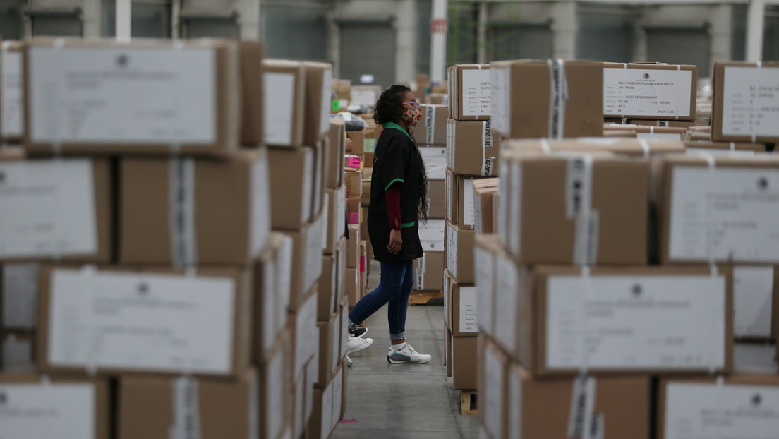 Quién es el empresario que comanda el 'cuarto de guerra' contra López Obrador