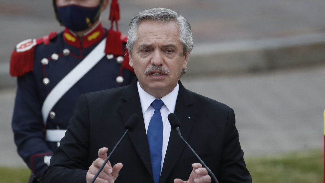 Alberto Fernández saluda a Pedro Castillo como presidente electo de Perú