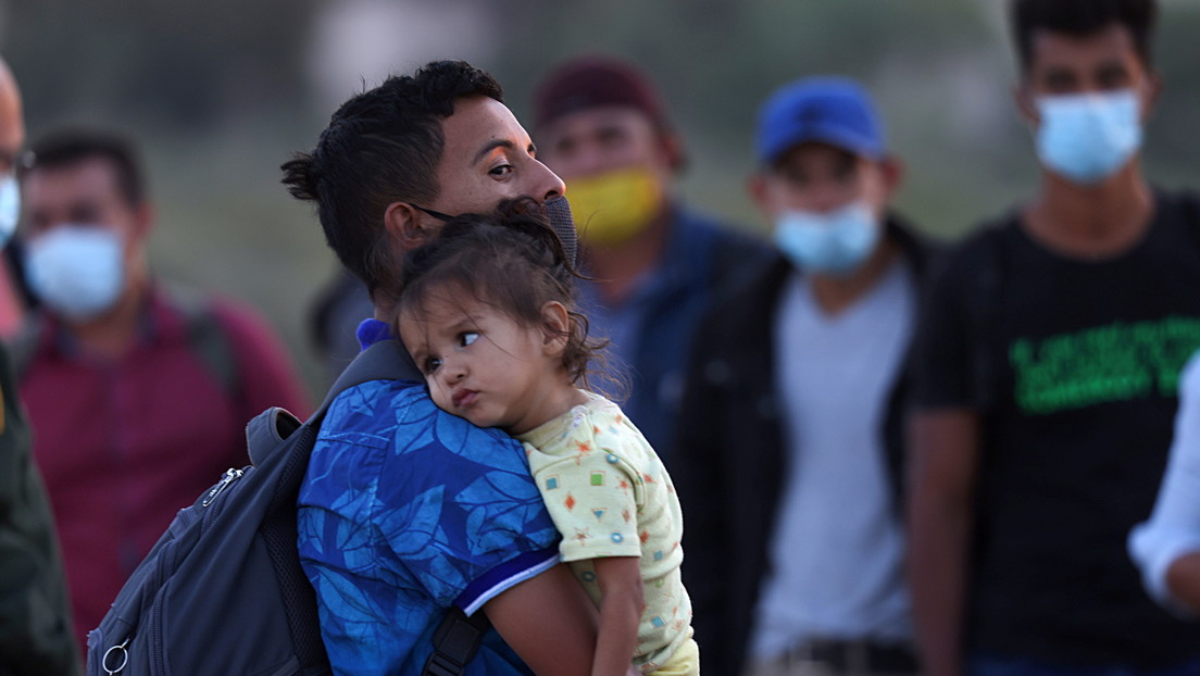 La Administración Biden revierte políticas de Trump y reabre el acceso al asilo para víctimas de abuso doméstico y violencia de pandillas