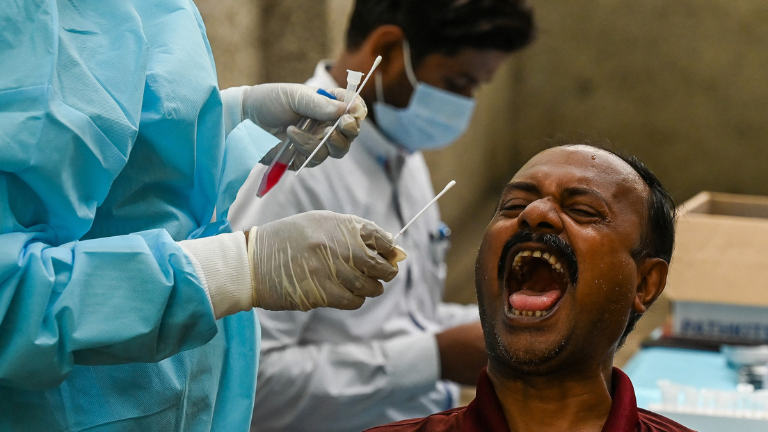 ¿Cuáles son los síntomas de la cepa Delta del covid-19, que fue detectada inicialmente en la India y ya es dominante en varios países?