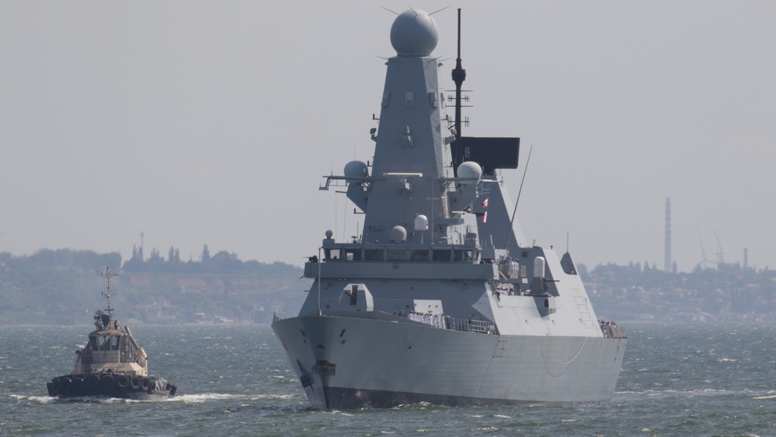 "Fue un acto deliberado": Periodista a bordo del buque británico que violó la frontera rusa cerca de Crimea confirma las advertencias de Rusia (AUDIO)
