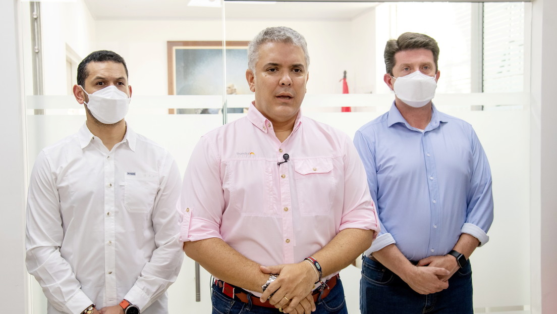 Gobierno colombiano ofrece recompensa millonaria a quien entregue información sobre el ataque al helicóptero de Iván Duque