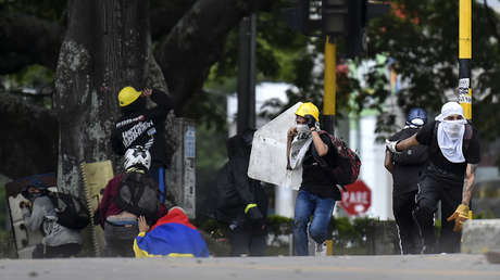 "No les bastó con asesinarlo, lo destruyeron y lo quemaron": Conmoción en Colombia por el hallazgo del cadáver calcinado de un adolescente en Cali