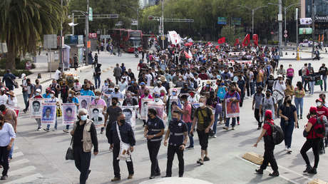 32 detenidas y represión policial en una protesta en Puebla: aumenta la tensión en México entre los estudiantes normalistas y las autoridades