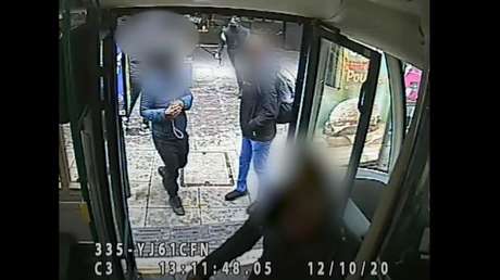 VIDEO: Ataca con una espada "temible" a un joven músico en pleno día, provoca su muerte y acaba condenado a cadena perpetua