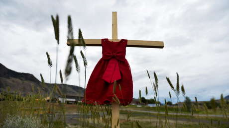 El papa Francisco expresa su "dolor" por los niños indígenas muertos en un antiguo internado en Canadá, pero no ofrece disculpas