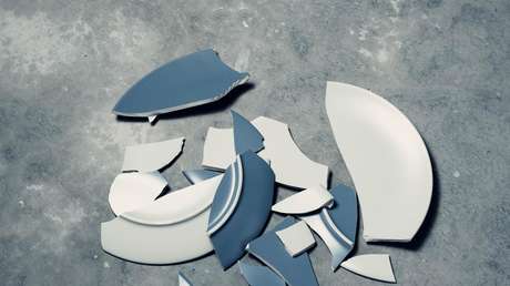 Dos mujeres ofrecen 'cenas de penitencia' a estadounidenes blancas para explicarles por qué son racistas (a cambio de 5.000 dólares)