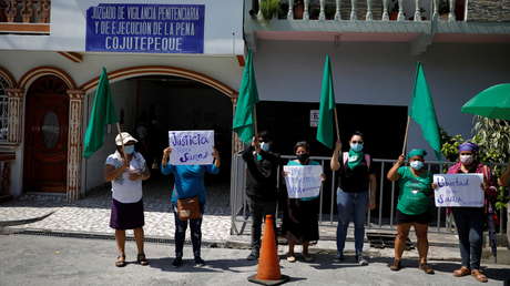 Liberan a la salvadoreña Sara Rogel, acusada de abortar y condenada a 30 años de prisión