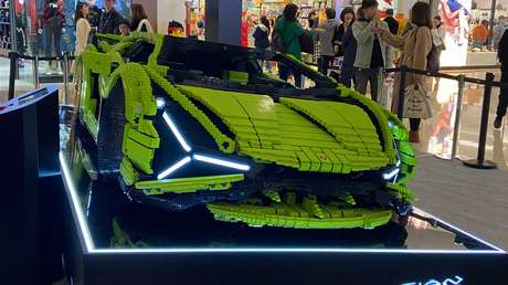 Lego crea un Lamborghini Sián en tamaño real