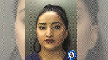 Una trabajadora sanitaria usa la tarjeta bancaria de una paciente muerta para comprar golosinas y recibe dos condenas de prisión