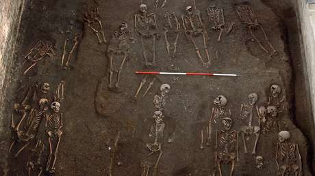 Una moda de zapatos puntiagudos desató una 'plaga' de juanetes en la Edad Media