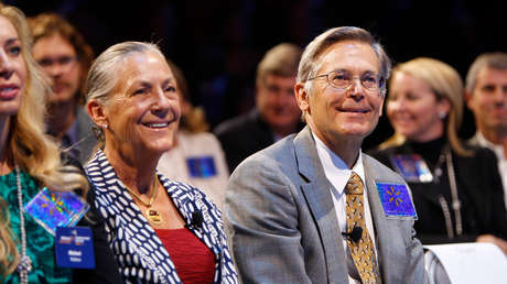 La familia más rica del mundo gana 2.100 millones de dólares con la venta de acciones de Walmart