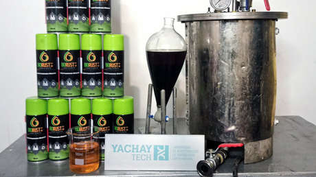 Así es el biorreactor creado en Ecuador que produce un lubricante biodegradable a partir del aceite de cocina usado