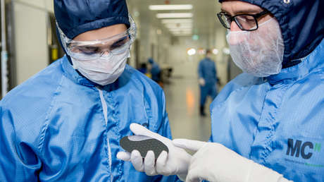 Inventan una nanopelícula que se aplica a las gafas y "hace visible lo invisible"