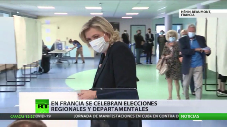 Francia celebra la primera vuelta de las elecciones regionales y departamentales