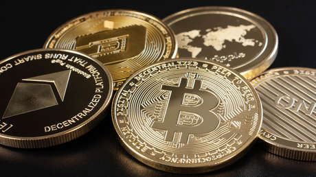 El bitcóin alcanza 'la cruz de la muerte' provocando el desplome de todo el mercado de las criptodivisas