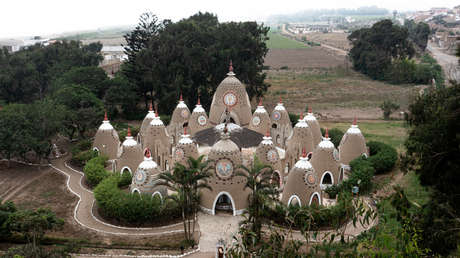 "No practicar sexo ilícito y no intoxicarse con drogas ni alcohol": Los principios que rigen en esta llamativa aldea ecológica de la costa peruana