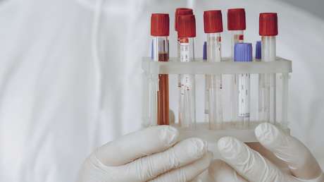 Le regala una prueba de ADN a su madre 'medio iraquí' y acaban descubriendo un secreto familiar