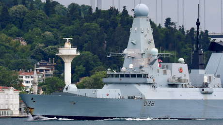 La Cancillería de Rusia cita a la embajadora de Reino Unido por la intrusión de un destructor británico en aguas rusas