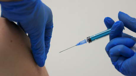 El ministro de Salud dice que en Rusia no se han detectado muertes durante la vacunación contra el covid-19