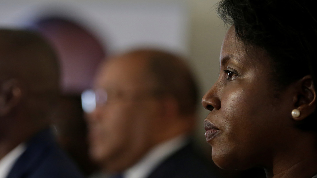 La primera dama de Haití es trasladada en avión ambulancia a un hospital de Florida