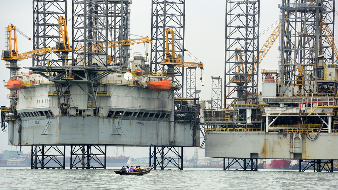 El mayor productor de crudo de África aprueba una ley para revolucionar su industria petrolera: ¿en qué consiste?