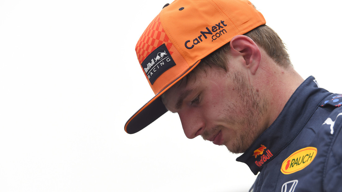 "Irrespetuoso y antideportivo": Verstappen critica a Hamilton por celebrar su victoria en la F1 tras un choque que mandó a su rival al hospital