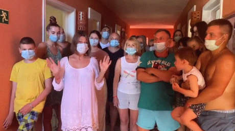 Decenas de turistas rusos se quedan aislados en Cuba tras dar positivo por covid-19 y dudan de las pruebas locales