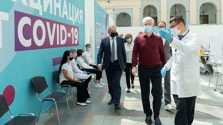 Hasta 6.000 personas por día: Se abre en Moscú el centro de vacunación contra el covid-19 más grande de Rusia