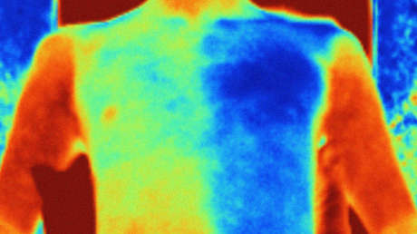 "Ópticamente, es un espejo": Crean una tela capaz de enfriar el cuerpo en casi 5 grados centígrados