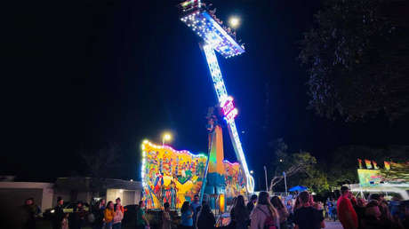 VIDEOS: Asistentes a una feria evitan que una atracción defectuosa se vuelque en EE.UU.