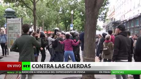 Protestas en Francia contra la introducción del pasaporte sanitario para entrar a lugares concurridos