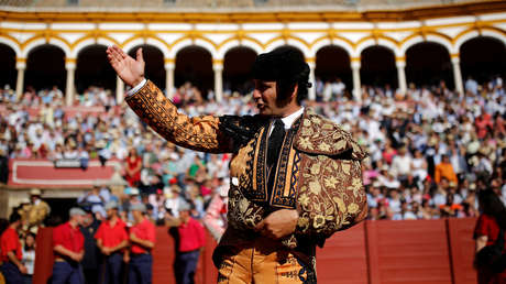 Twitter se suma a otras plataformas que censuran la tauromaquia y bloquea una cuenta sobre un torero español por fomentar el "placer sádico"