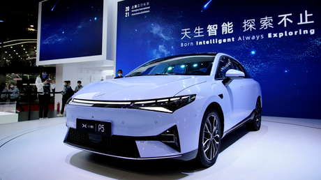 Xpeng anuncia el precio de preventa para su nuevo coche eléctrico, que supone un desafío para Tesla