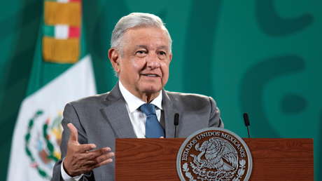 López Obrador afirma que se resolvió el desabastecimiento de medicamentos que provocó protestas en México: "No pudo la mafia"