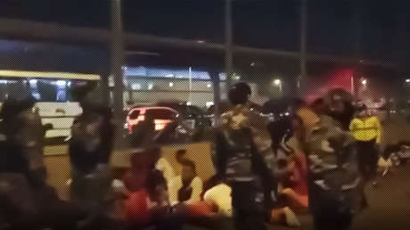 Motines en dos cárceles de Ecuador dejan 18 reclusos muertos