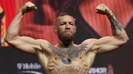 FOTO: Conor McGregor hace gala de su nuevo y exclusivo yate deportivo Lamborghini de 3,6 millones de dólares