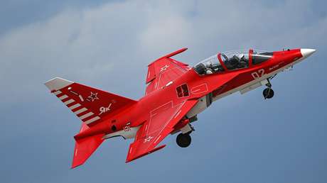 Video: Cuarta jornada de acrobacias aéreas en el salón aeroespacial MAKS 2021