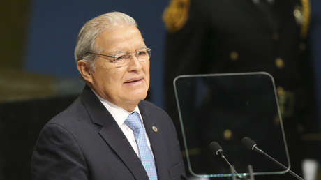 La Fiscalía de El Salvador arresta a cinco exaltos cargos y ordena la detención del exvicepresidente Sánchez Cerén