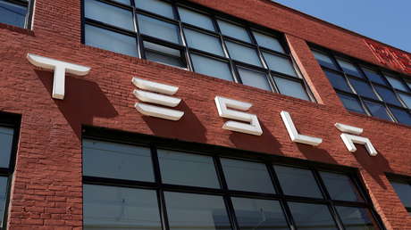 El beneficio neto de Tesla supera los 1.000 millones de dólares por primera vez