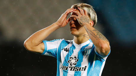 VIDEO: Roba un pase, gambetea al arquero y se 'come' un insólito gol con el arco completamente solo