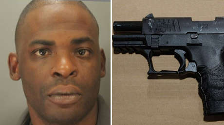 Encarcelan al propietario de un sello discográfico que fue detenido con una pistola, pasamontañas y guantes y dijo que grababa un video musical