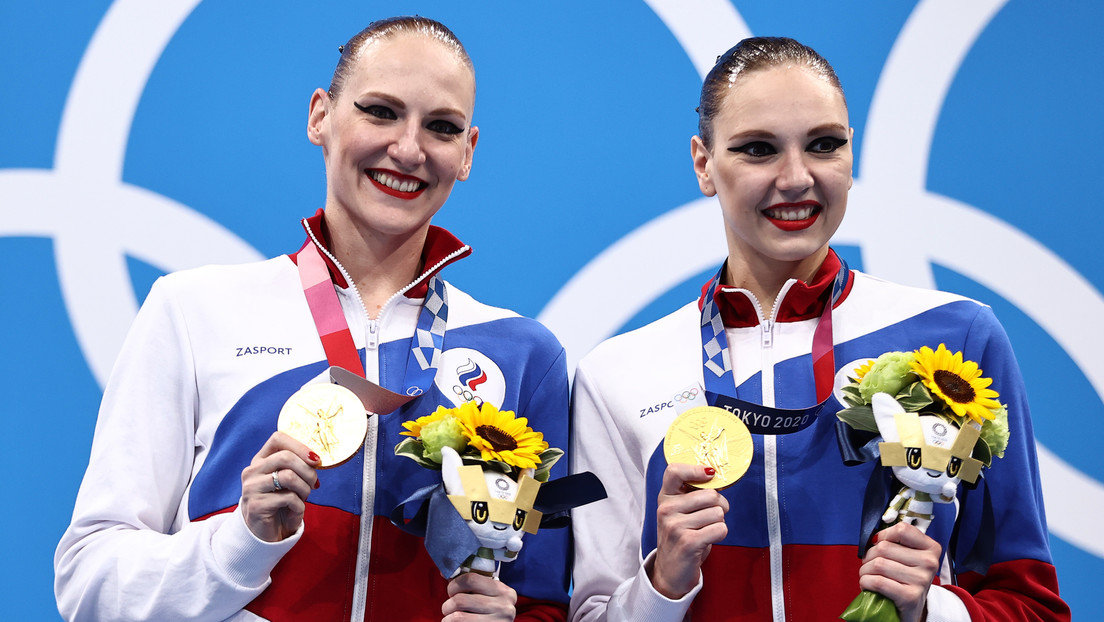 Las rusas Kolesnichenko y Romáshina ganan el oro en la final de dúos de natación artística en los JJ.OO. de Tokio