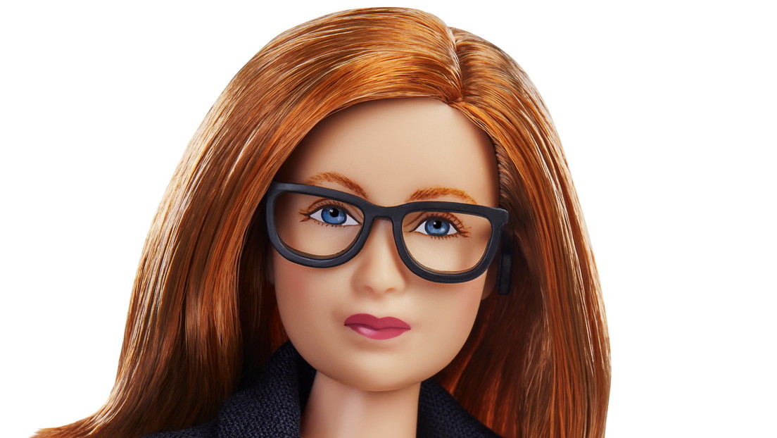 Lanzan una muñeca Barbie en honor a una de las creadoras de la vacuna de AstraZeneca