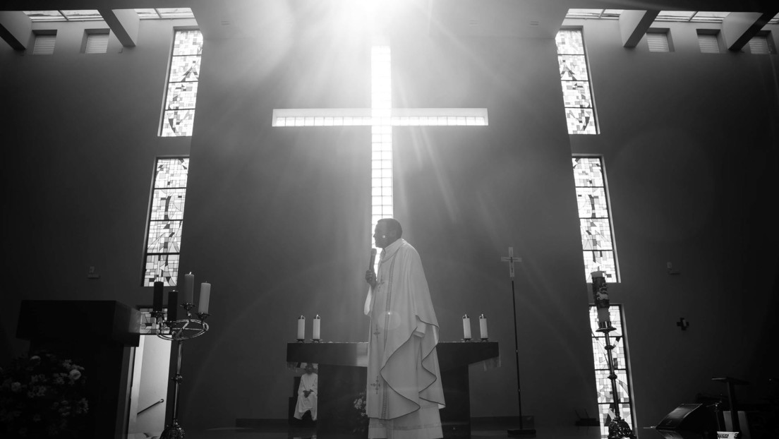 Un sacerdote danés se inspira en una serie y disuelve el cuerpo de su mujer en ácido