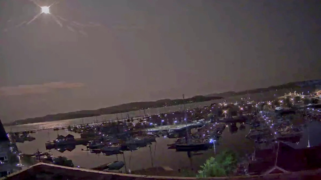 VIDEO: Avistan en el sur de España una bola de fuego que acaba en una "explosión enorme"