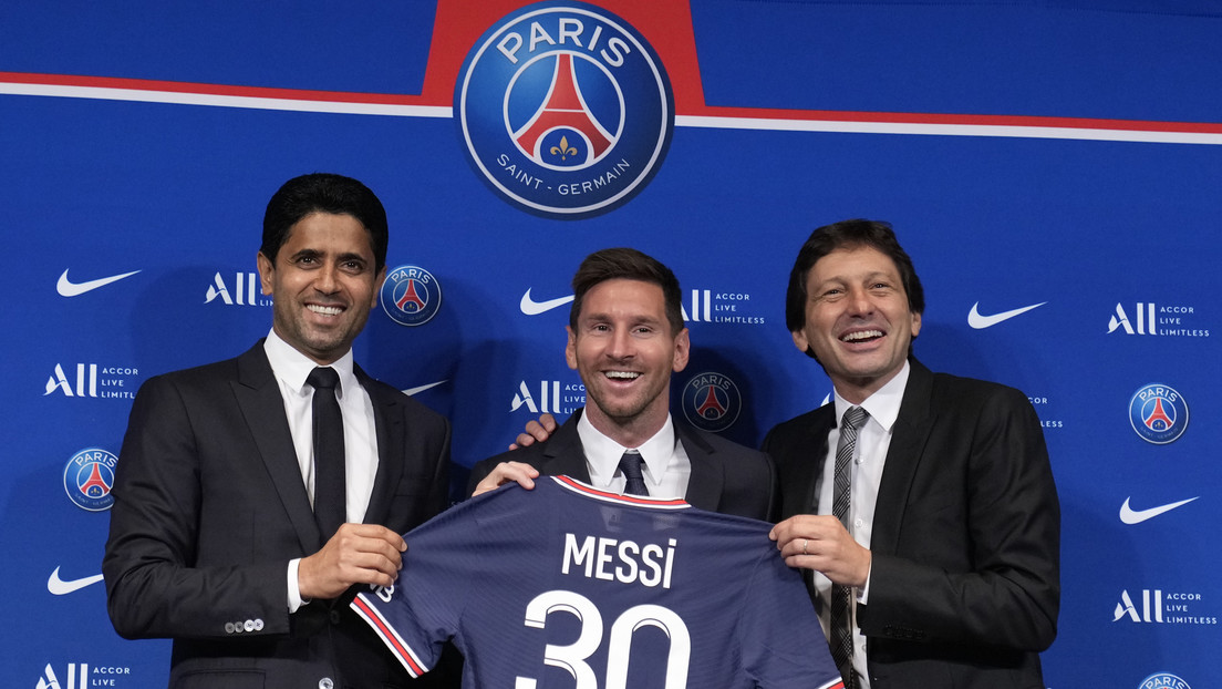VIDEO: Messi luce la camiseta con el número 30 con la que jugará en el PSG